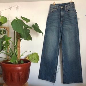 Wide Leg High Waisted Jeans